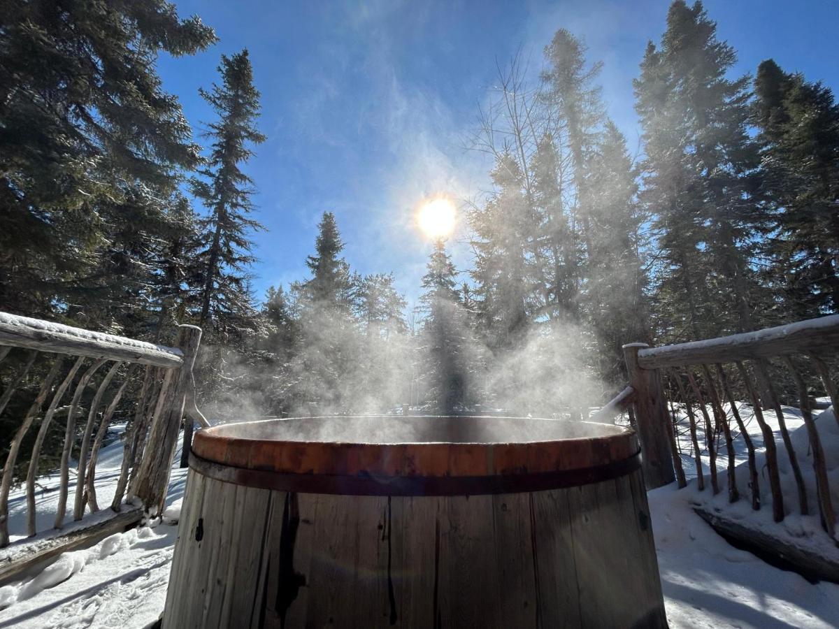HUSKY - Chalets de Moh - Jacuzzi La Malbaie Exterior foto